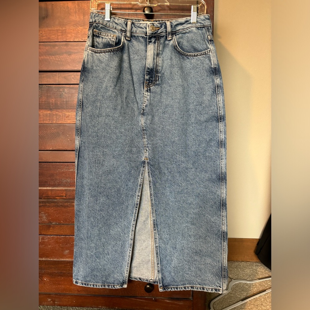 Mango Midi Denim Skirt - NWOT - Medium Denim Wash - Size M - Runs Small